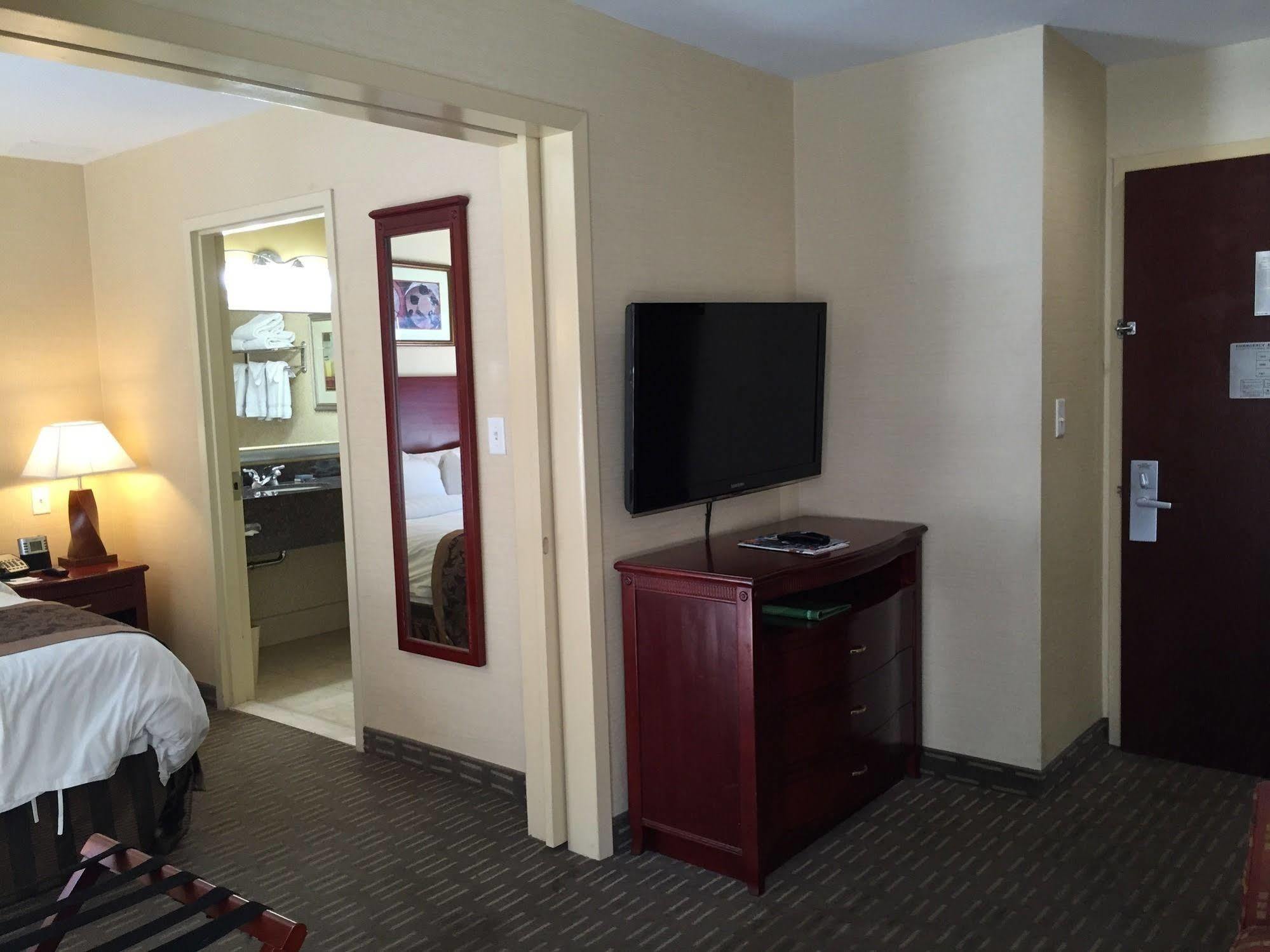 Wingate By Wyndham Manhattan Midtown ニューヨーク エクステリア 写真