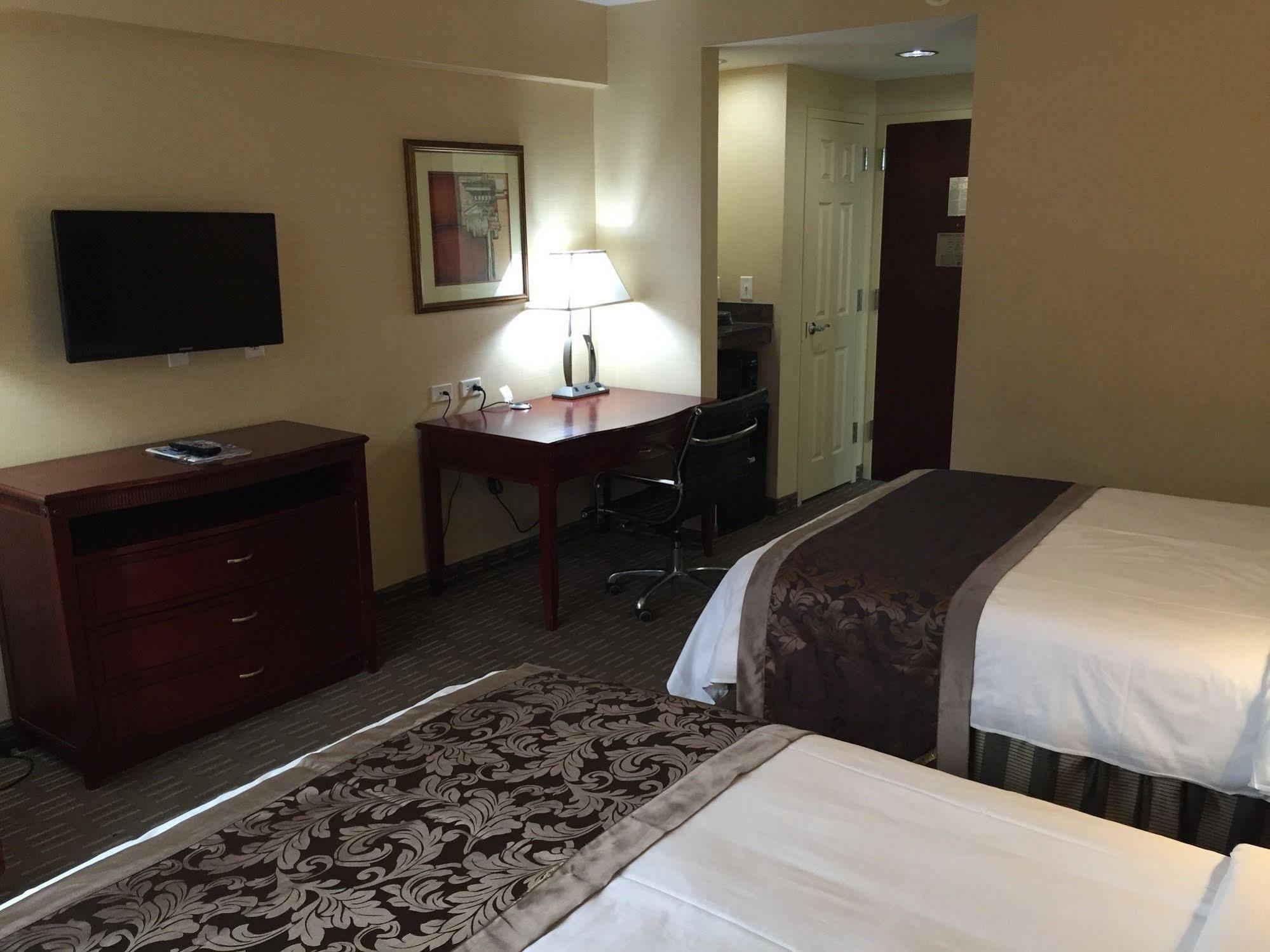 Wingate By Wyndham Manhattan Midtown ニューヨーク エクステリア 写真